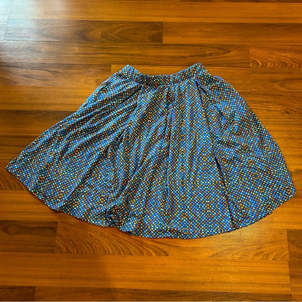 LLR Madison Skirt LuLaRoe Circle Skirt Elastic Waist Pockets Knee Length Summer